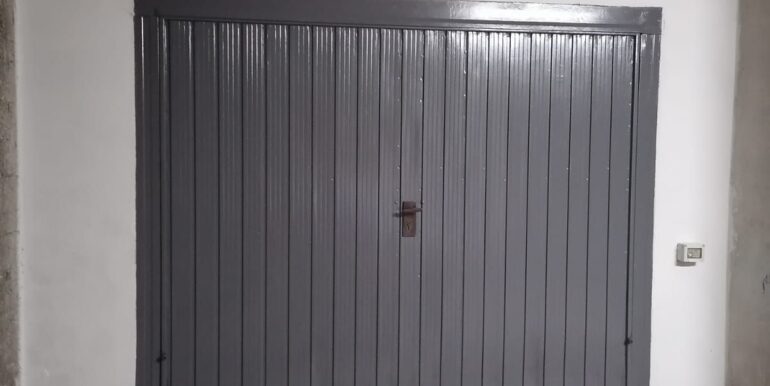 garage (2)