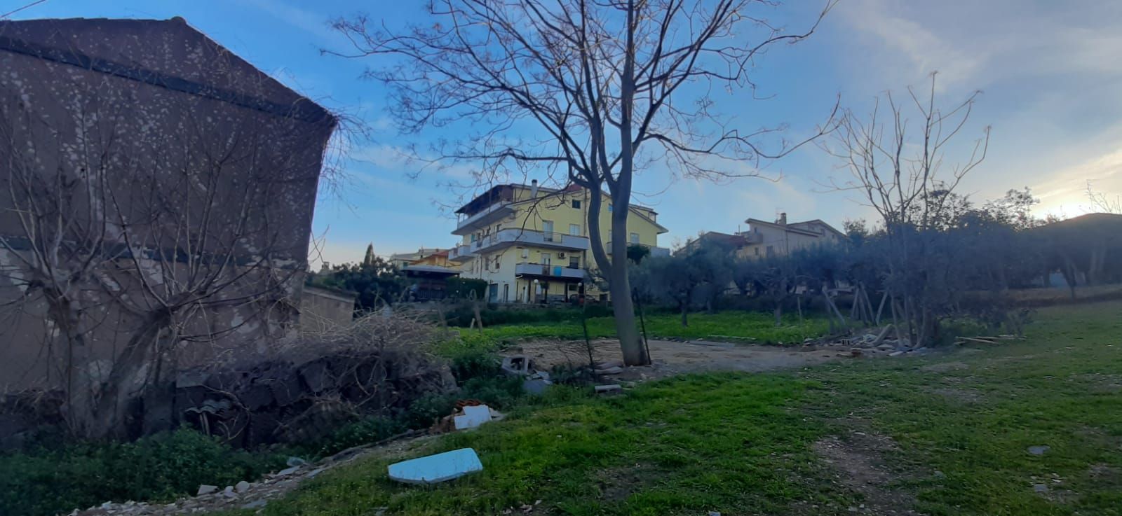 TERRENO EDIFICABILE CON VECCHIO CASALE (Rif. 1040)