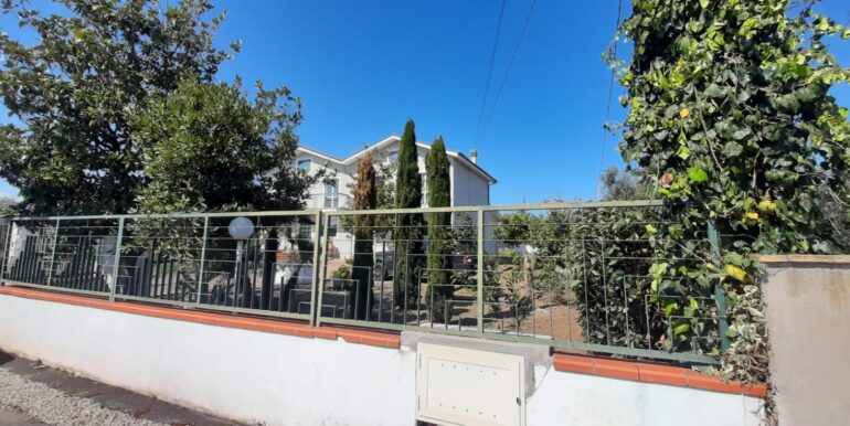 1 esterno (2)