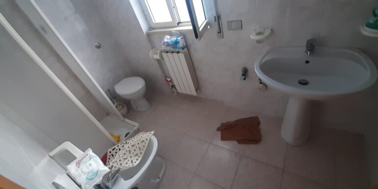 906f7926-93af-43f1-8d8f-099d7a0cb092